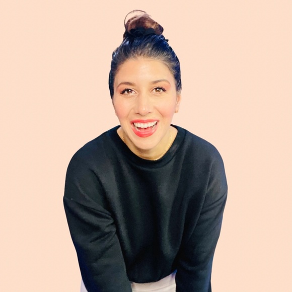 Meet your Posher, Aylin - Picture 1 of 1